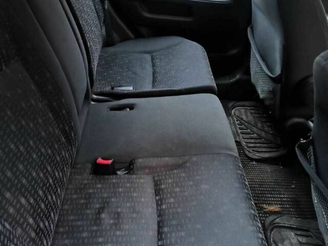 Зеленый Хонда СРВ, объемом двигателя 2.2 л и пробегом 247 тыс. км за 4018 $, фото 8 на Automoto.ua