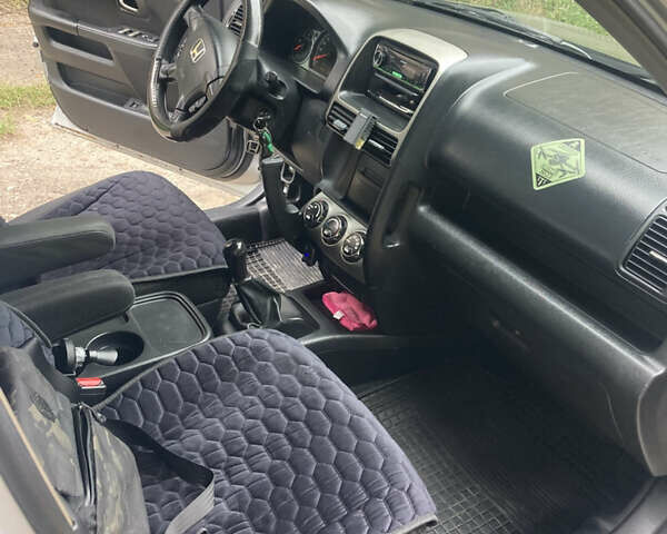 Зелений Хонда СРВ, об'ємом двигуна 2.2 л та пробігом 262 тис. км за 4500 $, фото 10 на Automoto.ua