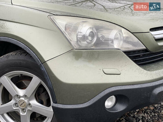 Зеленый Хонда СРВ, объемом двигателя 2 л и пробегом 275 тыс. км за 10490 $, фото 2 на Automoto.ua