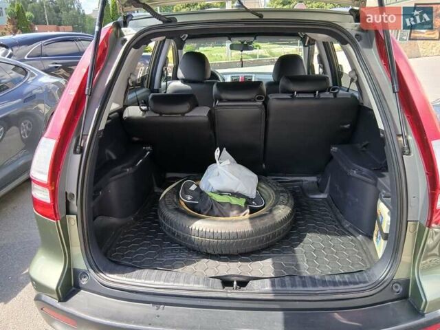 Зеленый Хонда СРВ, объемом двигателя 2 л и пробегом 270 тыс. км за 10100 $, фото 14 на Automoto.ua