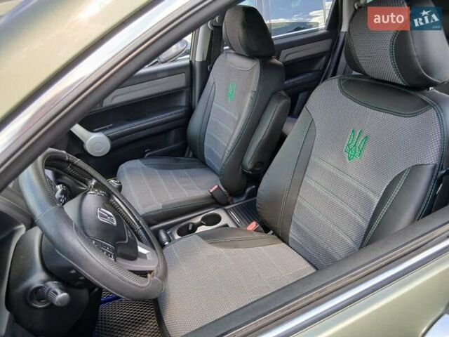 Зеленый Хонда СРВ, объемом двигателя 2 л и пробегом 270 тыс. км за 10100 $, фото 15 на Automoto.ua