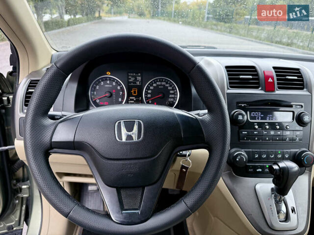 Зеленый Хонда СРВ, объемом двигателя 2.35 л и пробегом 165 тыс. км за 10500 $, фото 6 на Automoto.ua