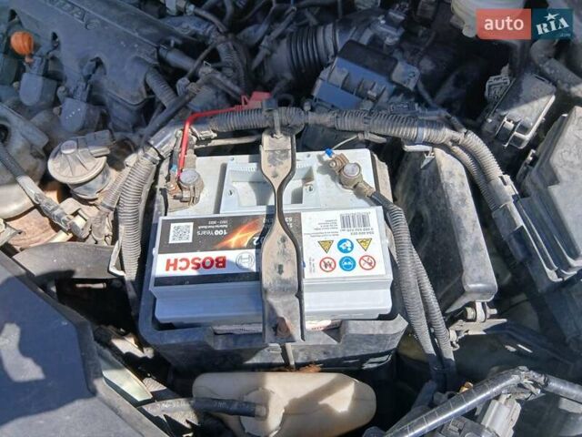 Зеленый Хонда СРВ, объемом двигателя 2 л и пробегом 270 тыс. км за 10100 $, фото 10 на Automoto.ua