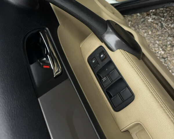 Зеленый Хонда СРВ, объемом двигателя 2.4 л и пробегом 227 тыс. км за 12400 $, фото 11 на Automoto.ua