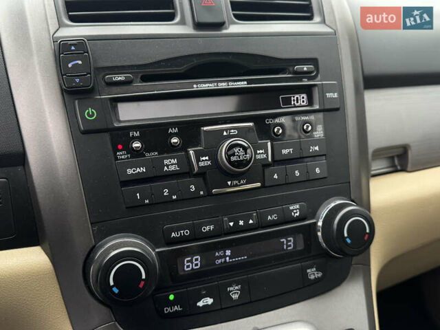 Зеленый Хонда СРВ, объемом двигателя 2.4 л и пробегом 227 тыс. км за 12400 $, фото 12 на Automoto.ua