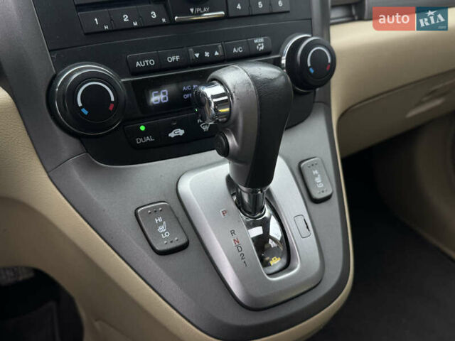 Зеленый Хонда СРВ, объемом двигателя 2.4 л и пробегом 227 тыс. км за 12400 $, фото 13 на Automoto.ua