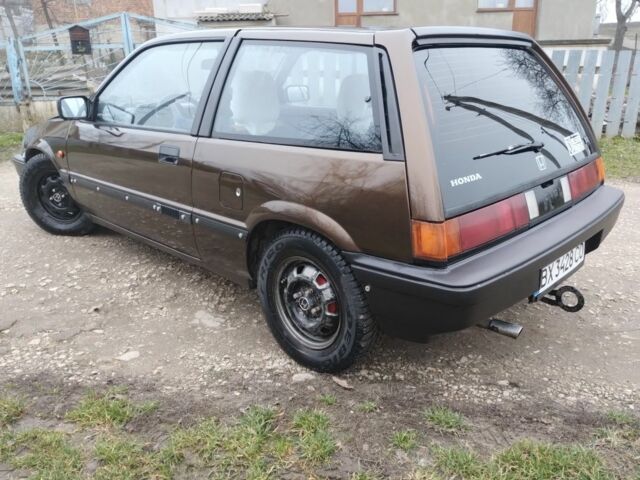 Коричневый Хонда ЦРЗ, объемом двигателя 1.3 л и пробегом 45 тыс. км за 1900 $, фото 4 на Automoto.ua