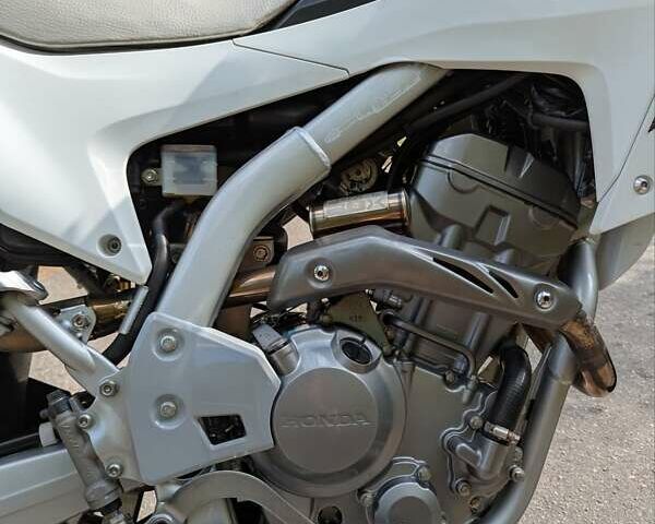 Білий Хонда CRF 250L, об'ємом двигуна 0.25 л та пробігом 33 тис. км за 4300 $, фото 6 на Automoto.ua