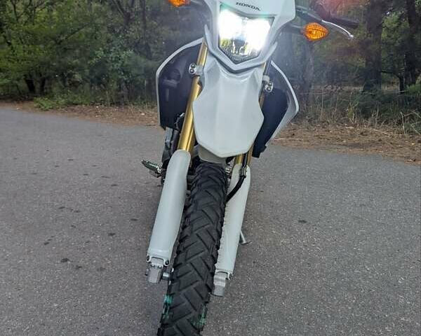 Білий Хонда CRF 250L, об'ємом двигуна 0.25 л та пробігом 33 тис. км за 4300 $, фото 16 на Automoto.ua