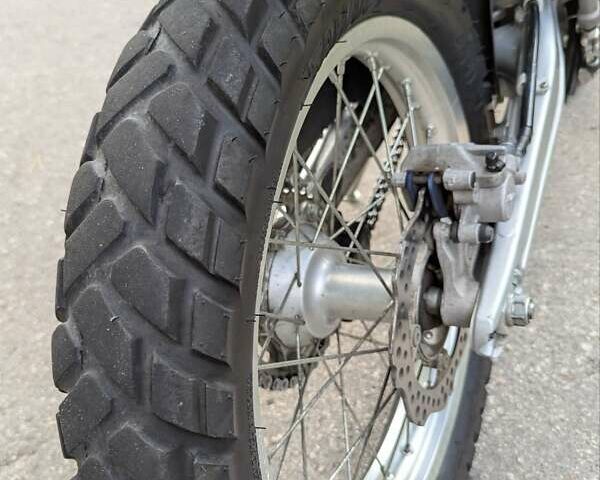 Білий Хонда CRF 250L, об'ємом двигуна 0.25 л та пробігом 33 тис. км за 4300 $, фото 1 на Automoto.ua