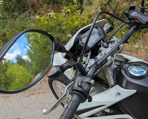 Білий Хонда CRF 250L, об'ємом двигуна 0.25 л та пробігом 33 тис. км за 4300 $, фото 14 на Automoto.ua