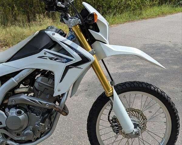 Білий Хонда CRF 250L, об'ємом двигуна 0.25 л та пробігом 33 тис. км за 4300 $, фото 7 на Automoto.ua