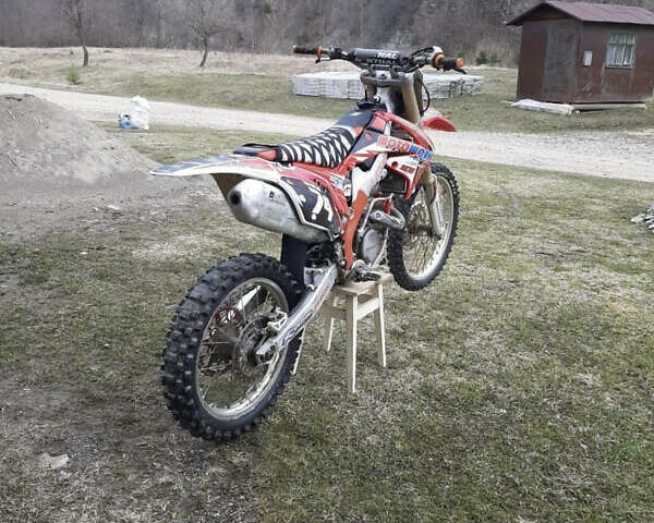 Красный Хонда CRF 250L, объемом двигателя 0.25 л и пробегом 1 тыс. км за 2600 $, фото 4 на Automoto.ua