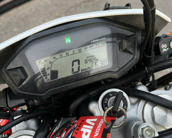 Красный Хонда CRF 250L, объемом двигателя 0.25 л и пробегом 16 тыс. км за 5000 $, фото 4 на Automoto.ua