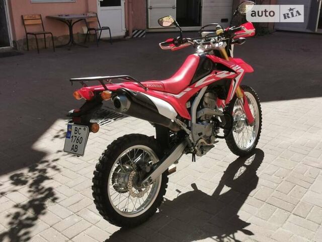 Красный Хонда CRF 250L, объемом двигателя 0 л и пробегом 18 тыс. км за 4699 $, фото 2 на Automoto.ua