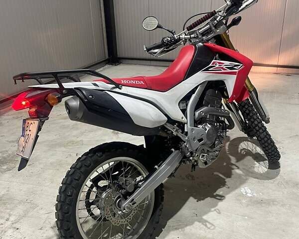 Хонда CRF 250L, объемом двигателя 0.25 л и пробегом 5 тыс. км за 5400 $, фото 1 на Automoto.ua