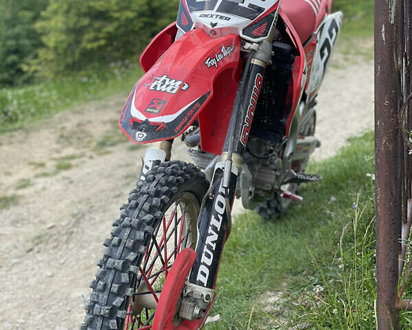 Хонда CRF 250R 2009 в Ивано-Франковске на Automoto.ua Красный Хонда CRF 250R, объемом двигателя 0.25 л и пробегом 60 тыс. км за 2650 $, фото 4 на Automoto.ua