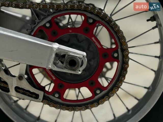 Червоний Хонда CRF 250R, об'ємом двигуна 0 л та пробігом 1 тис. км за 3200 $, фото 8 на Automoto.ua