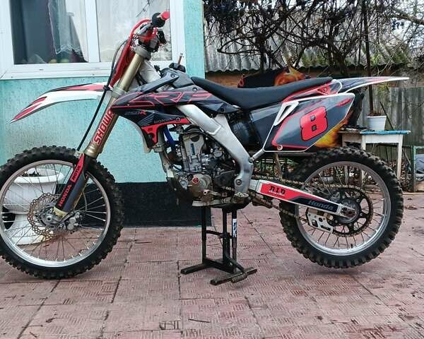 Хонда CRF 250R, об'ємом двигуна 0 л та пробігом 1 тис. км за 2500 $, фото 3 на Automoto.ua
