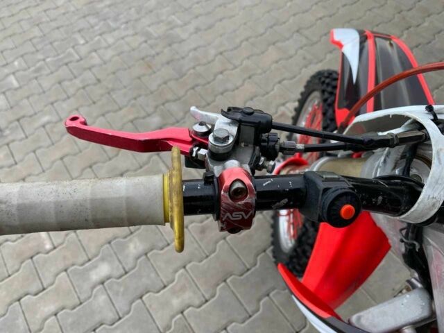 Хонда CRF 250R, об'ємом двигуна 0 л та пробігом 0 тис. км за 3000 $, фото 9 на Automoto.ua