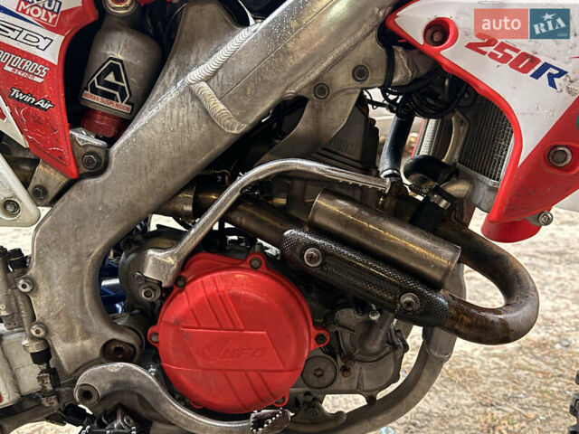Хонда CRF 250R, об'ємом двигуна 0.25 л та пробігом 25 тис. км за 3500 $, фото 9 на Automoto.ua