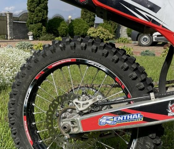 Хонда CRF 250R, об'ємом двигуна 0.25 л та пробігом 0 тис. км за 3600 $, фото 3 на Automoto.ua