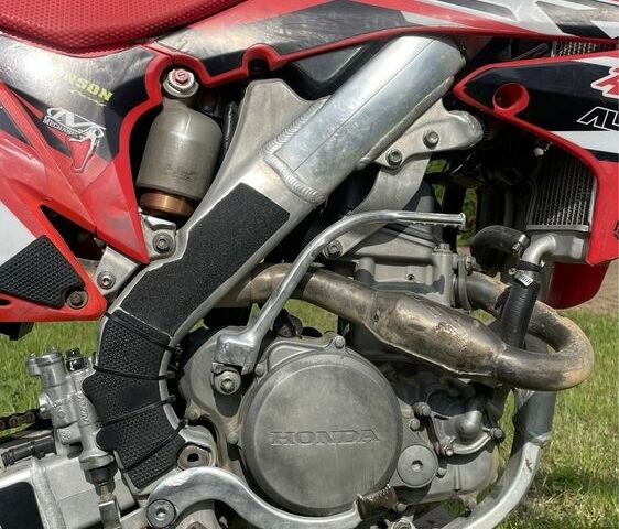 Хонда CRF 250R, об'ємом двигуна 0.25 л та пробігом 0 тис. км за 3600 $, фото 6 на Automoto.ua