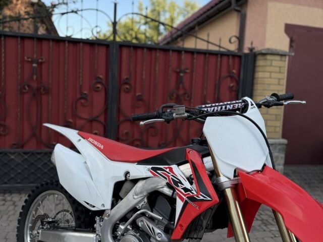 Хонда CRF 250R, объемом двигателя 0.25 л и пробегом 0 тыс. км за 4000 $, фото 3 на Automoto.ua