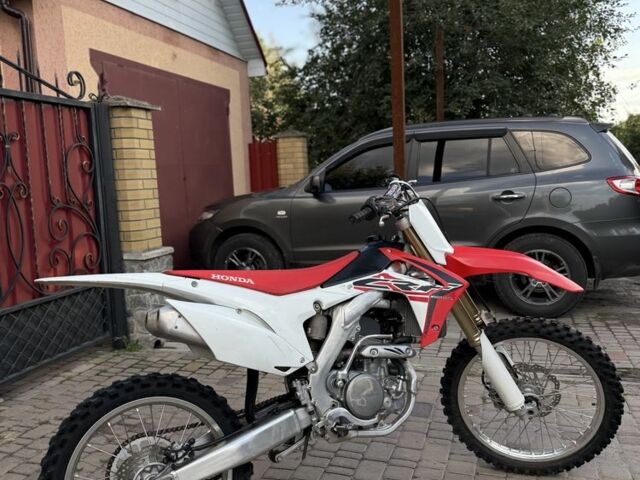Хонда CRF 250R, объемом двигателя 0.25 л и пробегом 0 тыс. км за 4000 $, фото 4 на Automoto.ua