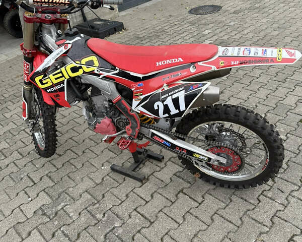 Хонда CRF 250R 2017 в Ужгороде на Automoto.ua Хонда CRF 250R, объемом двигателя 0.25 л и пробегом 1 тыс. км за 4000 $, фото 2 на Automoto.ua