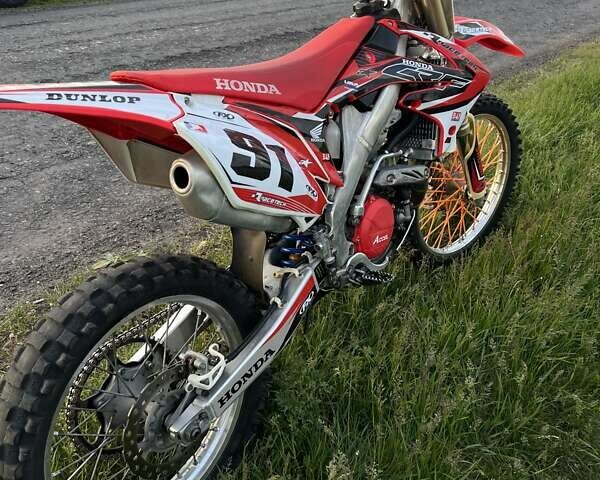 Красный Хонда CRF 450R, объемом двигателя 0 л и пробегом 200 тыс. км за 3300 $, фото 1 на Automoto.ua