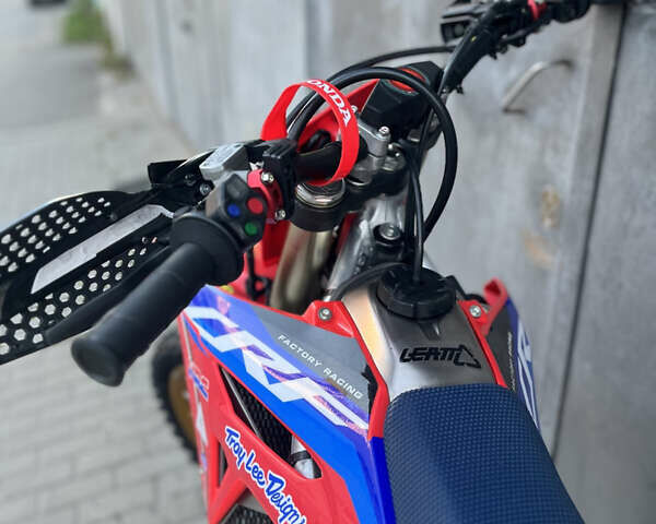 Червоний Хонда CRF 450R, об'ємом двигуна 0 л та пробігом 1 тис. км за 7950 $, фото 6 на Automoto.ua