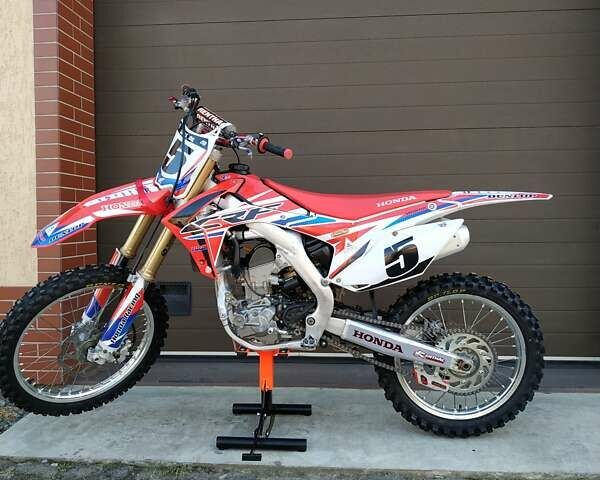 Хонда CRF 450R, объемом двигателя 0 л и пробегом 1 тыс. км за 4500 $, фото 1 на Automoto.ua