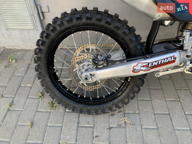 Хонда CRF 450R, об'ємом двигуна 0 л та пробігом 1 тис. км за 7300 $, фото 12 на Automoto.ua