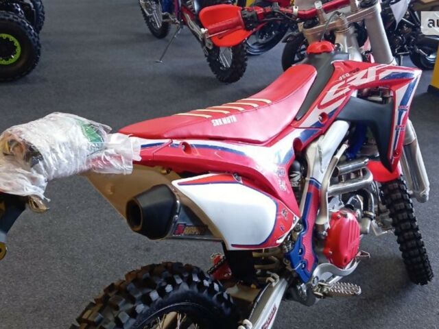 Хонда CRF 450R, об'ємом двигуна 0 л та пробігом 0 тис. км за 4000 $, фото 5 на Automoto.ua