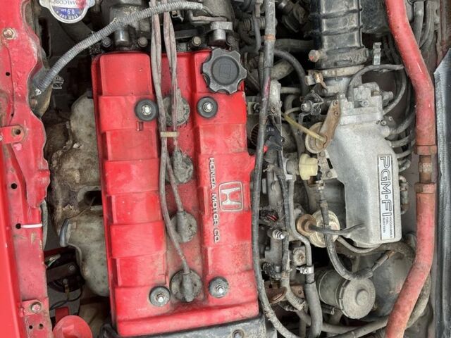 Красный Хонда ЦРХ, объемом двигателя 1.6 л и пробегом 460 тыс. км за 5000 $, фото 4 на Automoto.ua