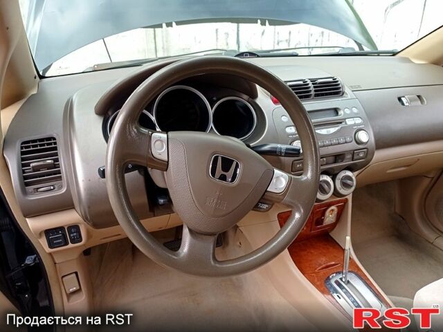 Черный Хонда Сити, объемом двигателя 1.5 л и пробегом 200 тыс. км за 5300 $, фото 7 на Automoto.ua