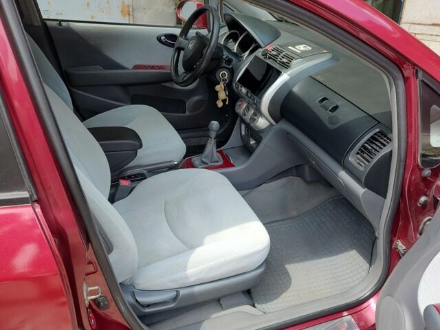 Червоний Хонда Сіті, об'ємом двигуна 1.3 л та пробігом 321 тис. км за 4000 $, фото 4 на Automoto.ua