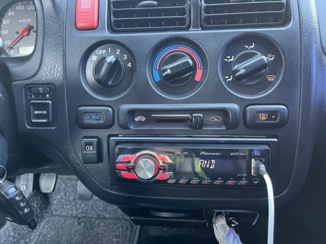 Серый Хонда Сити, объемом двигателя 1.3 л и пробегом 300 тыс. км за 2200 $, фото 13 на Automoto.ua