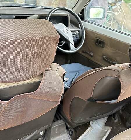 Білий Хонда Сівік Шатл, об'ємом двигуна 0 л та пробігом 300 тис. км за 834 $, фото 5 на Automoto.ua