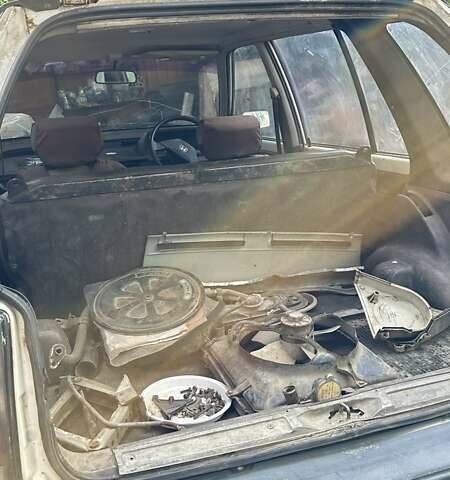 Білий Хонда Сівік Шатл, об'ємом двигуна 0 л та пробігом 300 тис. км за 834 $, фото 7 на Automoto.ua