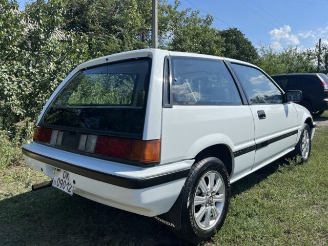 Белый Хонда Цивик, объемом двигателя 1.3 л и пробегом 413 тыс. км за 1050 $, фото 4 на Automoto.ua