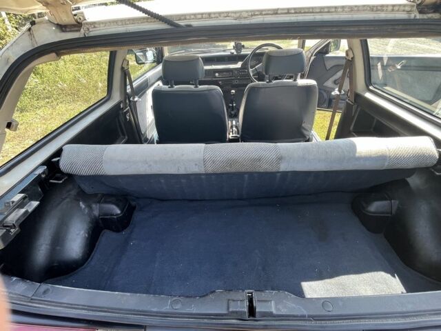 Белый Хонда Цивик, объемом двигателя 1.3 л и пробегом 413 тыс. км за 1050 $, фото 14 на Automoto.ua