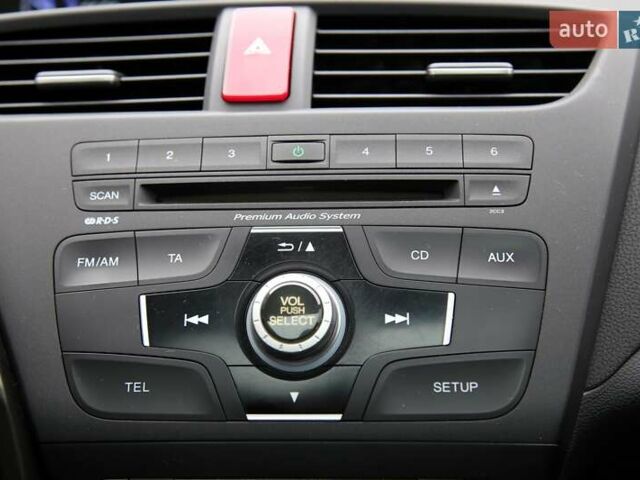 Белый Хонда Цивик, объемом двигателя 1.8 л и пробегом 155 тыс. км за 10999 $, фото 16 на Automoto.ua