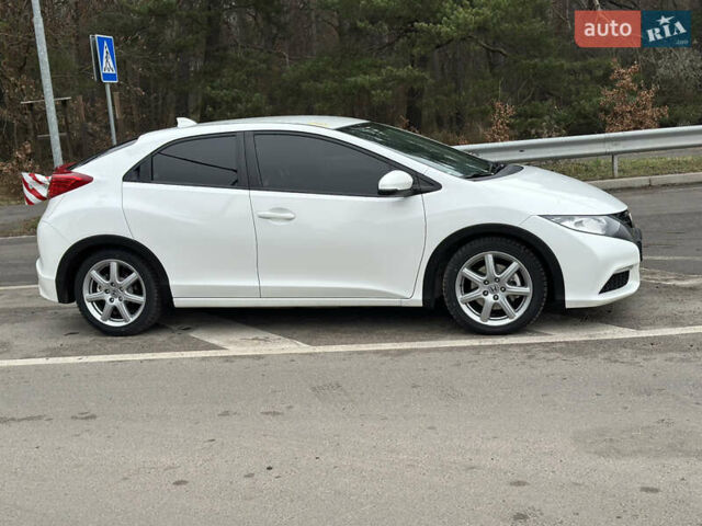 Белый Хонда Цивик, объемом двигателя 2.2 л и пробегом 240 тыс. км за 10200 $, фото 4 на Automoto.ua