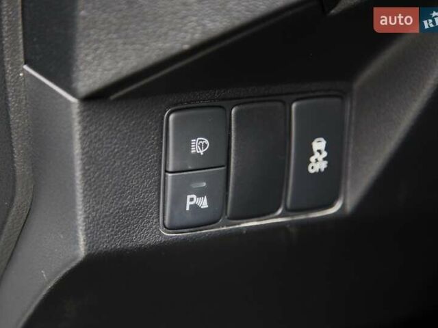 Белый Хонда Цивик, объемом двигателя 1.8 л и пробегом 155 тыс. км за 10999 $, фото 28 на Automoto.ua