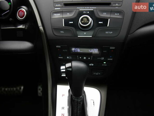 Белый Хонда Цивик, объемом двигателя 1.8 л и пробегом 155 тыс. км за 10999 $, фото 17 на Automoto.ua