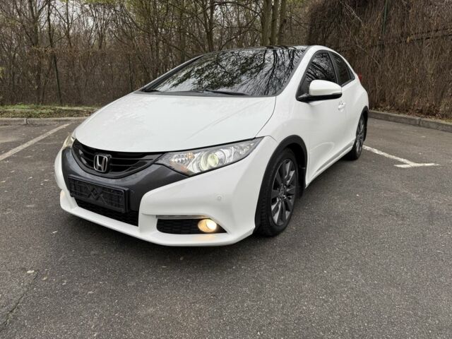 Белый Хонда Цивик, объемом двигателя 1.8 л и пробегом 155 тыс. км за 11800 $, фото 5 на Automoto.ua