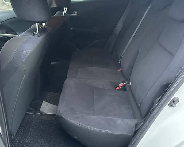 Белый Хонда Цивик, объемом двигателя 2.2 л и пробегом 240 тыс. км за 10200 $, фото 9 на Automoto.ua