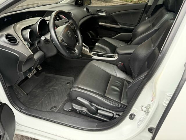 Белый Хонда Цивик, объемом двигателя 1.8 л и пробегом 155 тыс. км за 11800 $, фото 6 на Automoto.ua